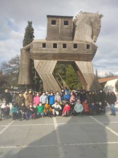 Evrensel Kolej
